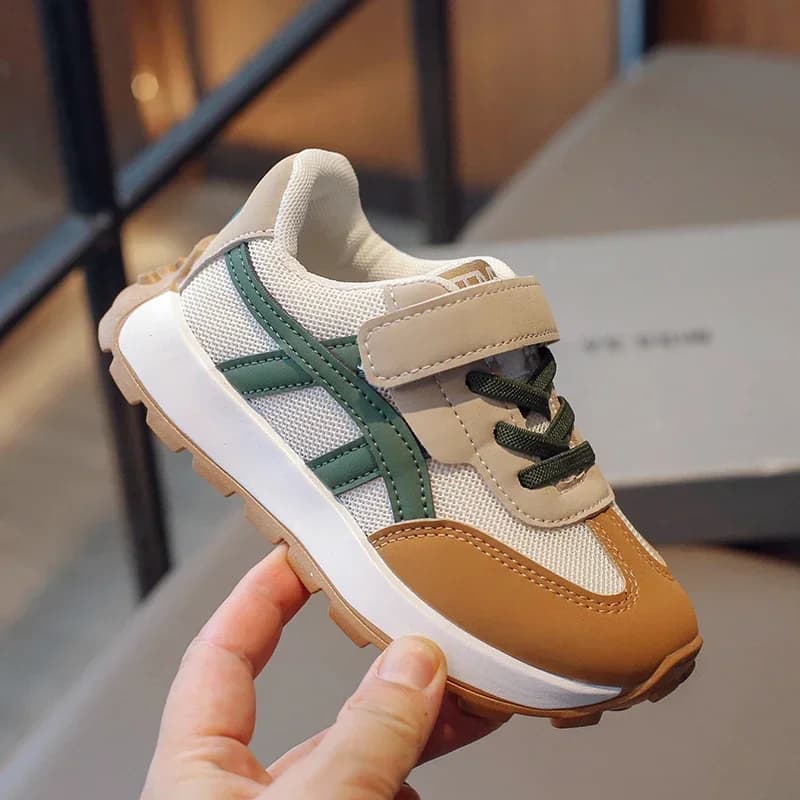 Scarpe da ginnastica per bambini per tutte le stagioni 2025 Nuove scarpe casual per bambini medie e grandi traspiranti in mesh Scarpe da tennis per ragazzi e ragazze