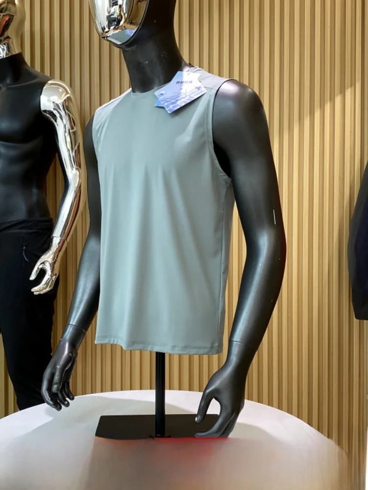 Canotta Sportiva Estiva da Uomo a Rapida Asciugatura, Traspirante, Leggera e Confortevole per Allenamento e Fitness, con Collo Rotondo