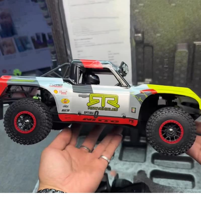 FMS Ford Bronco 1/18 Brushed RC Short Course Truck RTR Fuoristrada da Corsa Simulazione Auto RC da Collezione per Hobbisti e Collezionisti