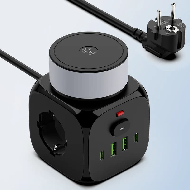 Nuova Multipresa Rotonda Multifunzione 2026 con 3 Prese di Corrente, Dotata di Luce Notturna (2 Porte USB-A, 2 Porte TYPE-C)