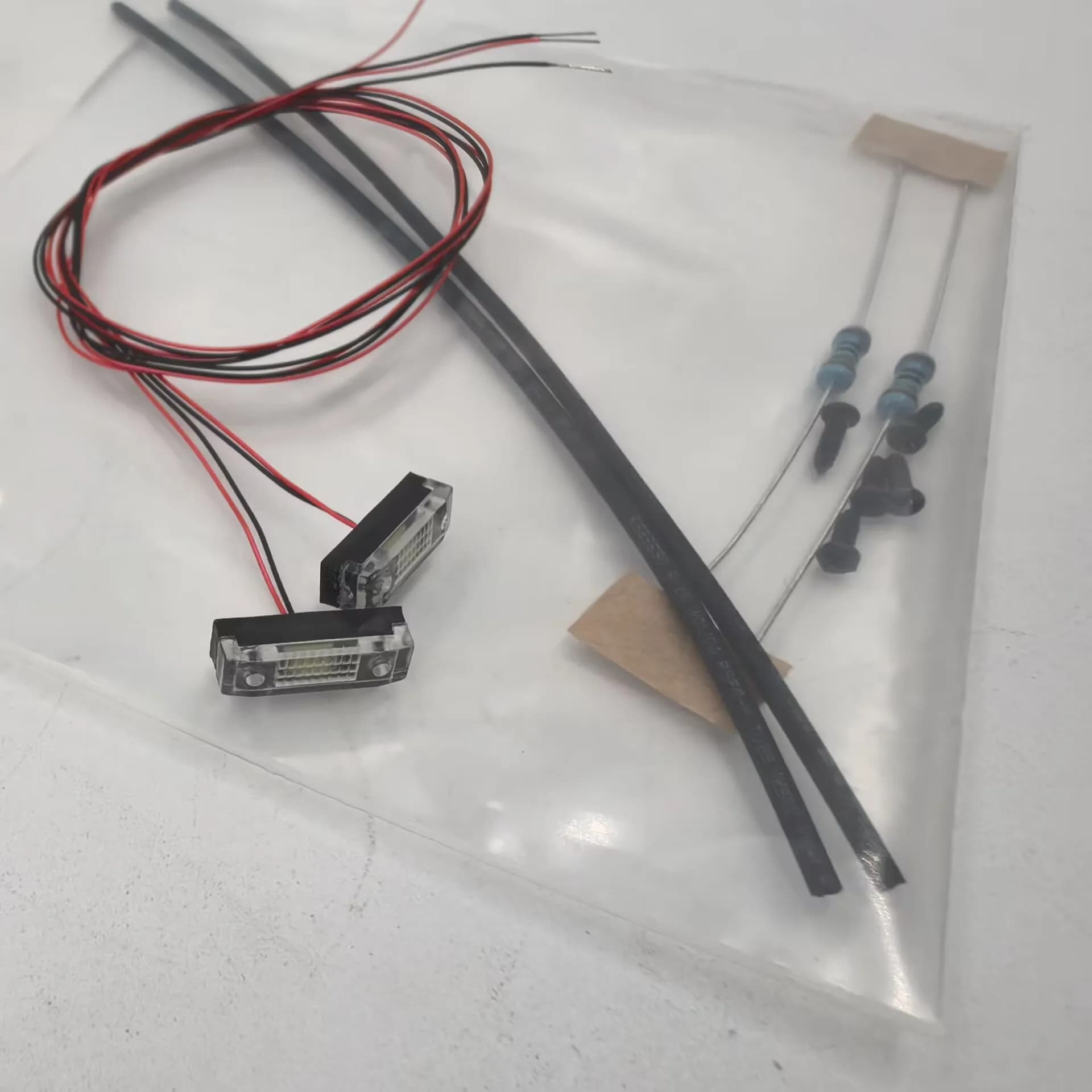2 Pezzi LED 3V Luci di Posizione Fari per Camion RC 1/14 per SCANIA Tamiya 770S R620 per VOLVO ACTROS AROCS Modellini Auto Parti Fai-da-Te