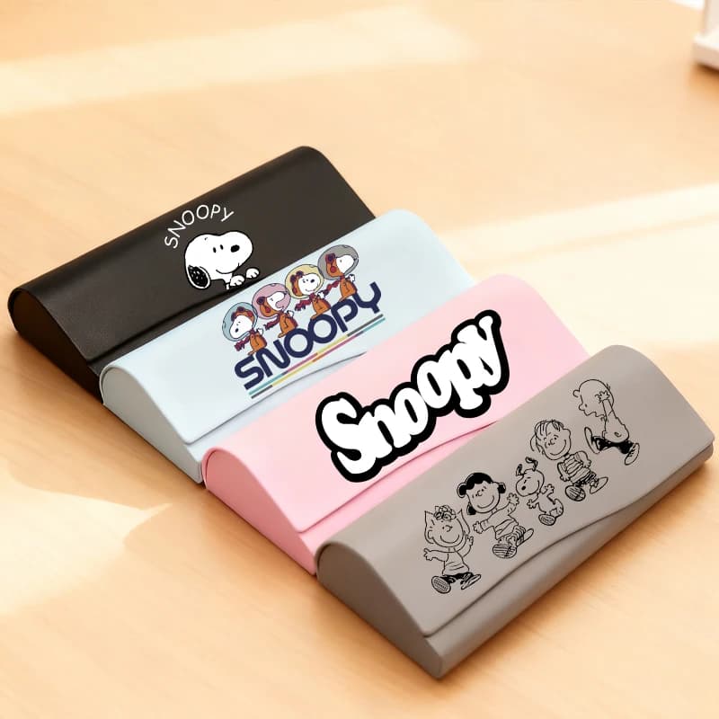 Snoopys Women's Fashion Men's Case for Glasses Protective Box Sunglasses Accessories unisex Optical Reading Waterproof Glass Box