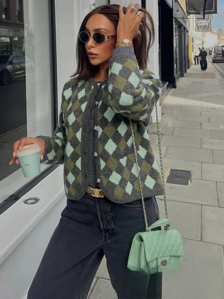 KONDALA Vintage Casual Chic Maglione da donna Argyle O-Collo Tasche a maniche lunghe Cardigan lavorato a maglia Moda 2025 Autunno Inverno Maglione