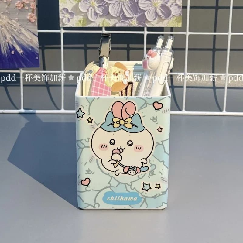 Portapenne da scrivania Chiikawa Usagi, porta pennelli per il trucco, portaoggetti per cancelleria per studenti, regalo di compleanno per bambini, cartone animato