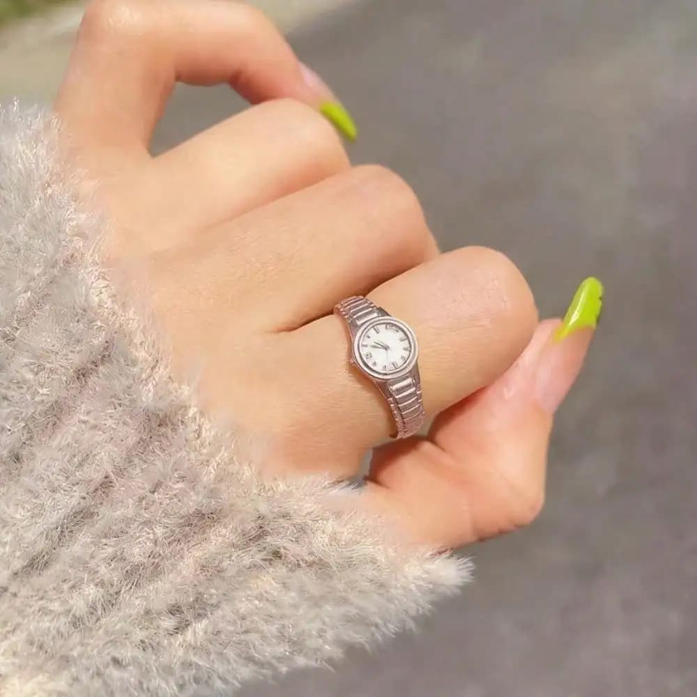 A Retro, Elegant, Creative 520 Watch-Shaped Adjustable Open Ring, Suitable For Women's Everyday Wear, Weddings, Parties, Vacations, Banquets, And As A Birthday Or Valentine's Day Gift. Slight Variations Are Normal.