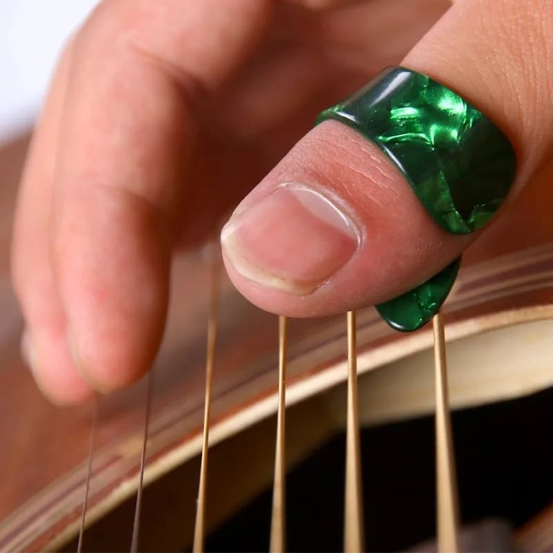 4PCS Right Hand Thumb Finger Guitar Picks Right Set of Fingernails Fingerstyle Pain Prevention Finger Forefinger Palhetas Para