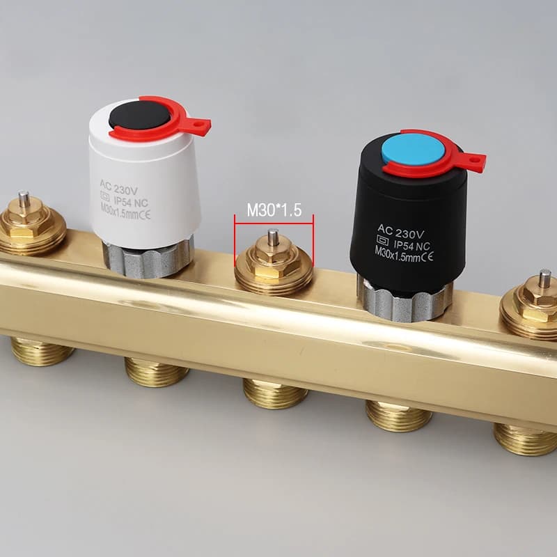 Valvola di riscaldamento a pavimento normalmente chiusa NC AC 230V collettore attuatore termico elettrico per termostato riscaldamento a pavimento M30x1.5