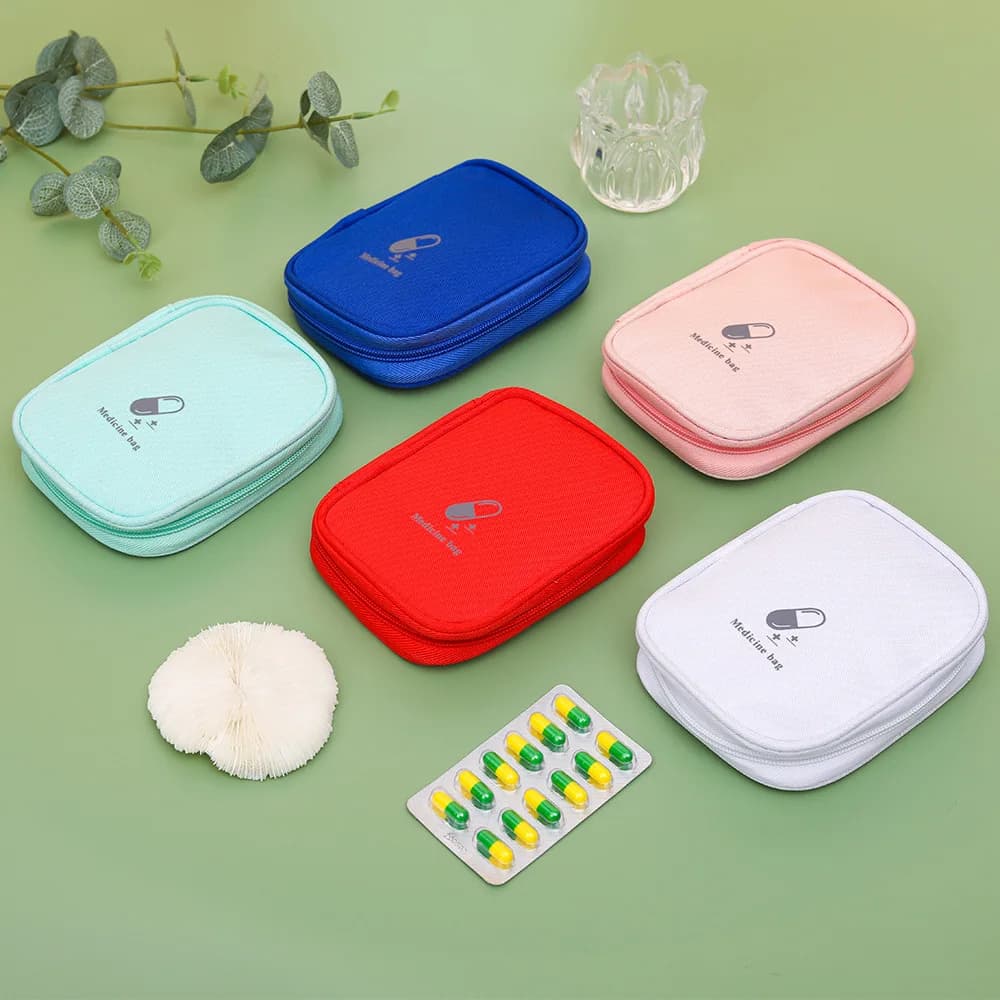 Kit di Pronto Soccorso Portatile, Borsa per Medicinali da Viaggio, Campeggio e Emergenze, Mini Organizer per Pillole