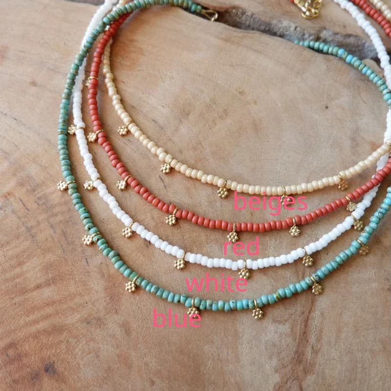 Round neck necklace with tiny beads flowers for women with flowers in the neck Beautiful round neck with beads Birthday gift for her