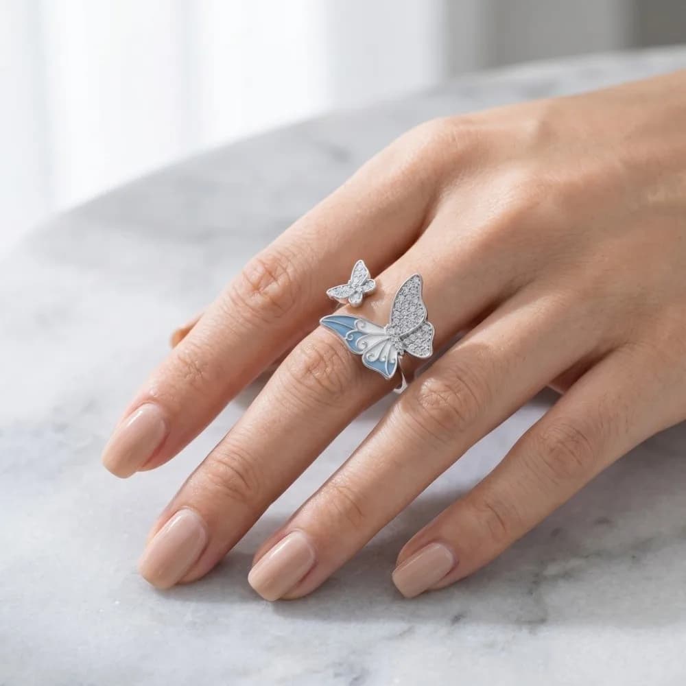 Anello Aperto a Farfalla Elegante e alla Moda, Delicato Anello di Lusso con Zirconi a Farfalla, Gioiello da Dito in Cristallo Smaltato per Ragazze
