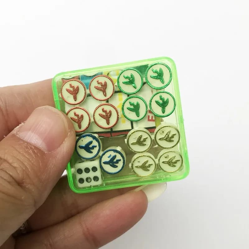2 pezzi mini scacchi volanti gioco da tavolo da viaggio portatile gioco interattivo piccolo gioco di scacchi per la famiglia
