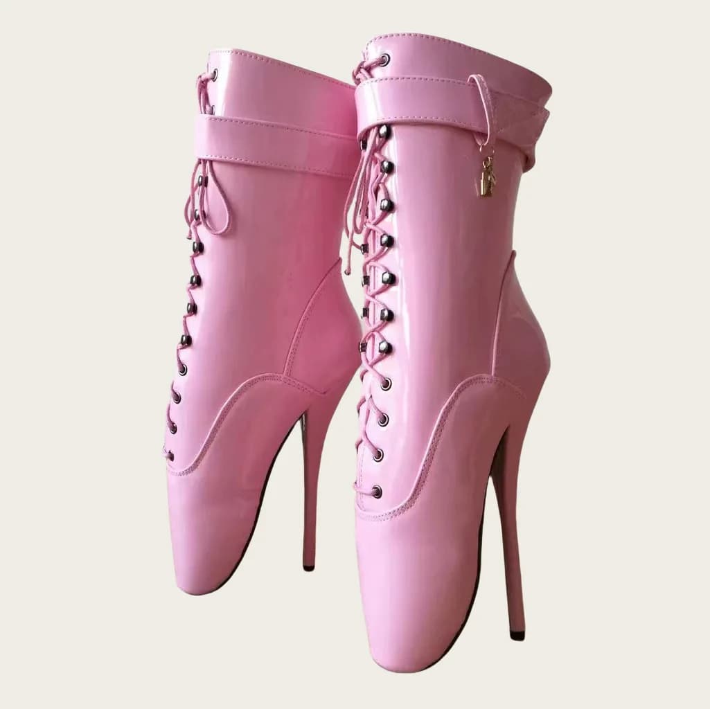 Stile sexy caviglia punta tonda decorazione in metallo stivaletti da donna stiletto tacchi altissimi 18 cm design con lacci scarpe di grandi dimensioni