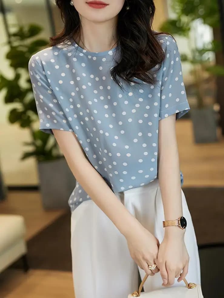 T-shirt Classica da Donna a Maniche Corte con Pois, Nuovo Arrivo Estivo, Stile Casual con Stampa Blu, Senza Etichetta del Marchio, Ordine Finale di Serie