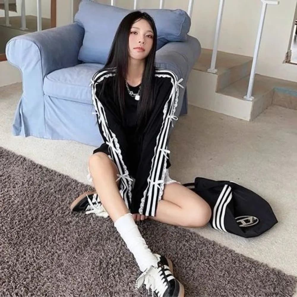 Black Sleeve T-shirt Long with Bow, New Summer Spring Collection, with Lace Inserts, Korean Style Casual, Versatile, Aesthetic Y2K