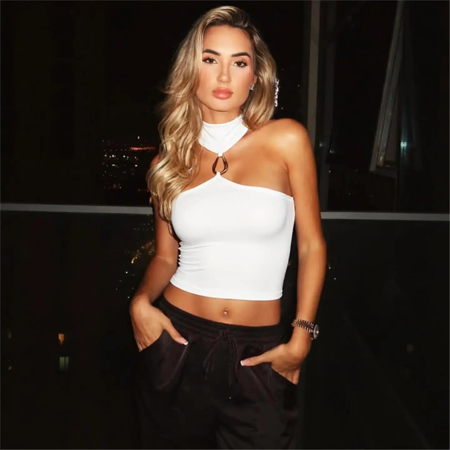 Pure Desire Summer 2025 Sleeveless Slim Fit Crop Top Vest T-Shirt Women Hanging Neck Backless A-Line Narrow Strap Vest