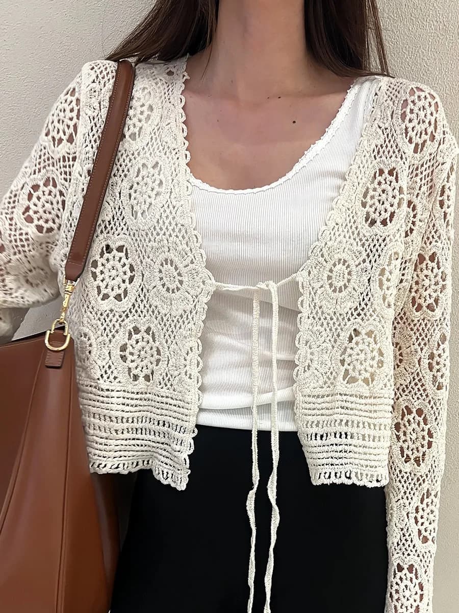 Nuovo Cardigan Estivo da Donna in Maglia con Spalle Scoperte, Cintura e Design Floreale Traforato - Top alla Moda