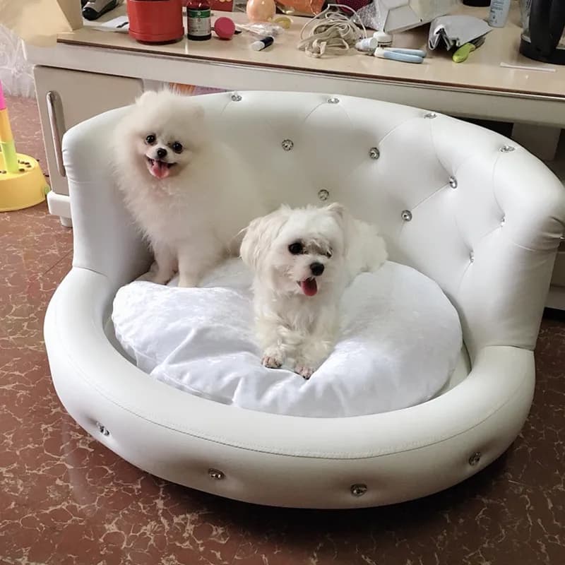 All-Season Available Dog Bed with Diamonds PU Pet Sofa for Poodles and Golden Retrievers Luxury Dog Kennel Stylish Pet Furniture