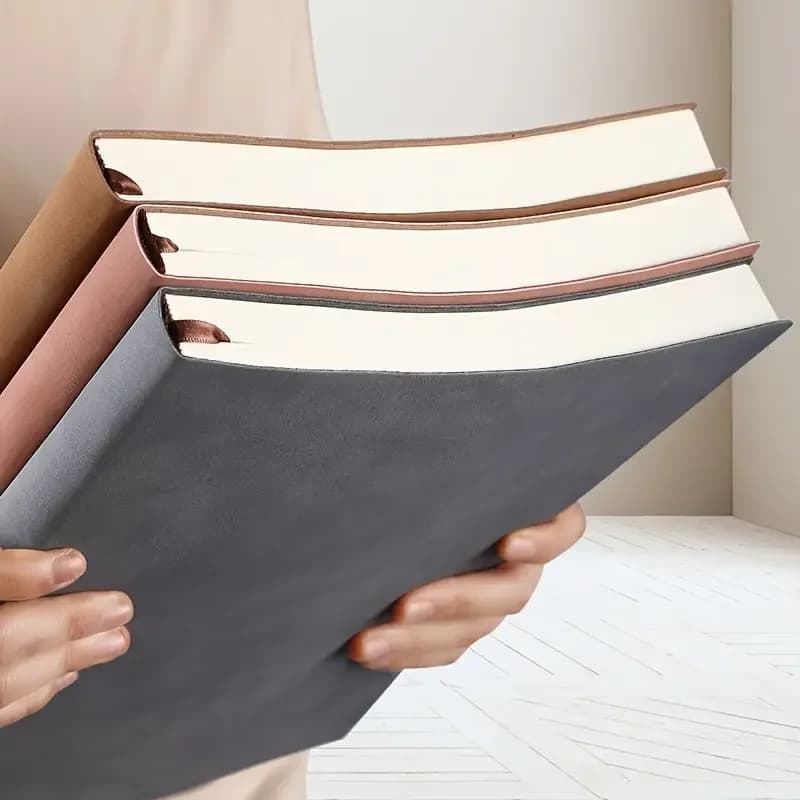 Taccuino Vintage in Pelle A5 con Copertina Morbida e Segnalibro - Perfetto per Riunioni di Lavoro e Vita Universitaria