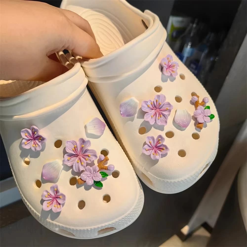 Set di fiori di ciliegio 3D Ciondoli per scarpe Zoccoli Accessori Sandali scorrevoli fai-da-te Decorazioni per scarpe da giardino Fibbia Borsa da spiaggia Spilli Ragazze Donne Regali