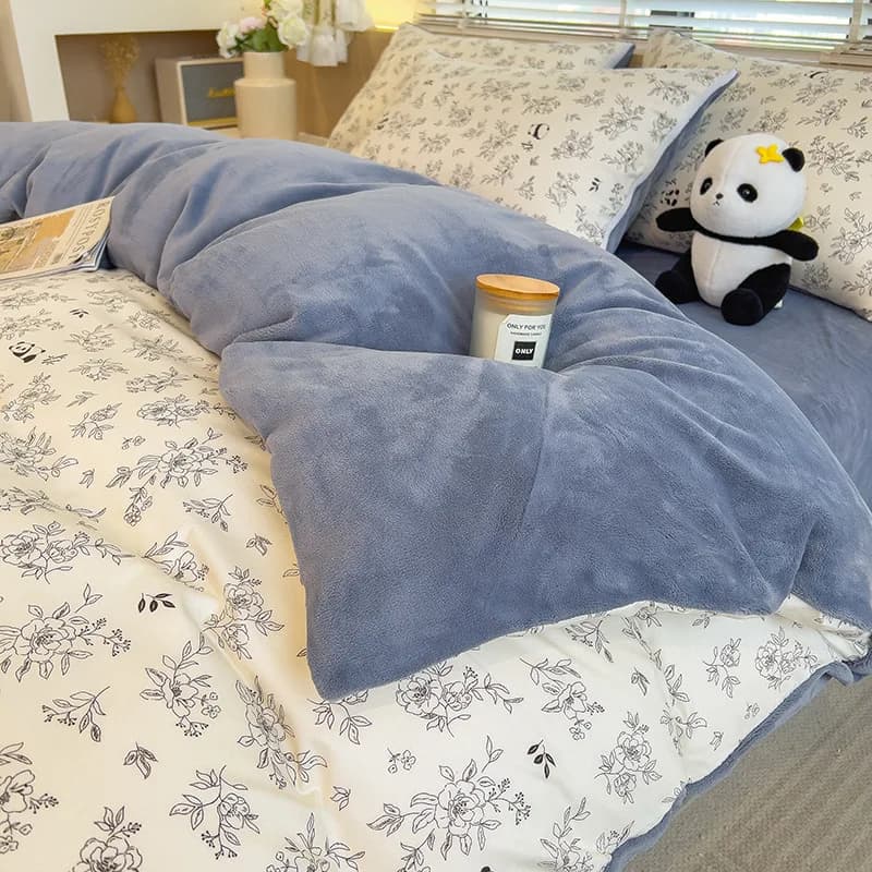 1PC carino stampato copripiumino Twin Queen studente dormitorio copripiumino morbido su un solo lato copripiumino in velluto per letto singolo matrimoniale