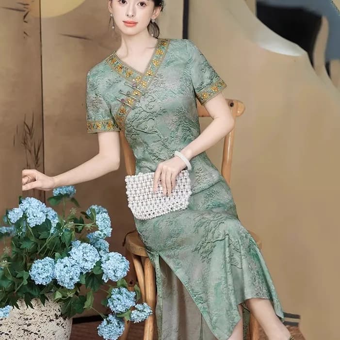 Nuovo Abito Qipao Lungo Stile Cinese con Collo Basso, in Fibra di Poliestere Traspirante, Manica Corta, Fantasia Floreale, Elegante per Mamme