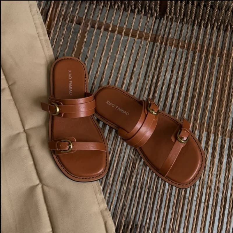 2025 Flatfrom Slippers Sandals Round Toe Metal Buckle Shoes for Summer Woman's Outdoor Casual Flat Slipper