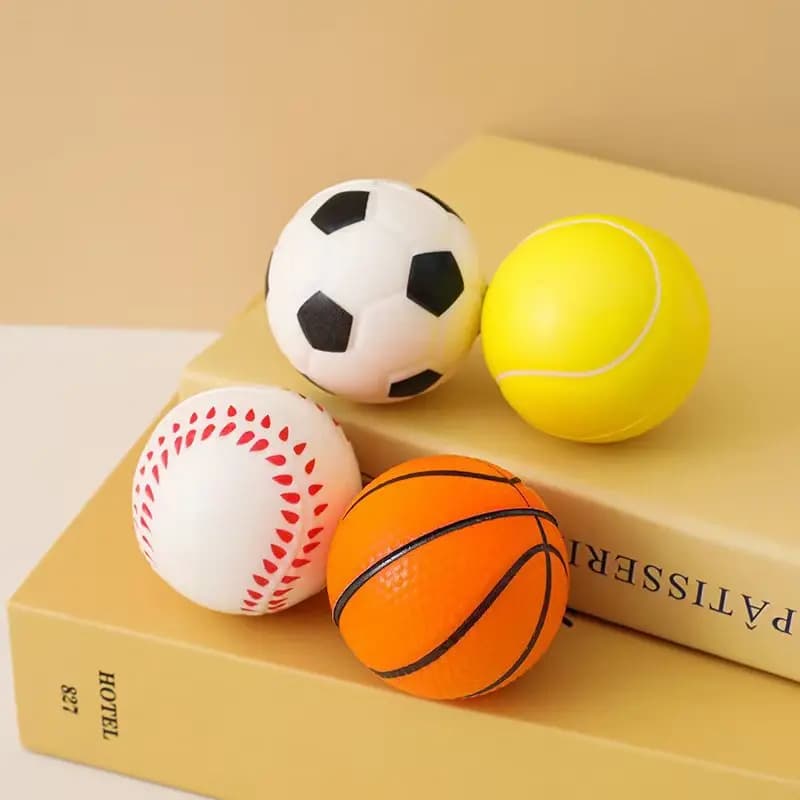 Set di 4 Palline Morbide: Calcio, Basket, Baseball e Tennis, Palline Antistress in Schiuma, Giocattoli Sportivi Anti-Pressione