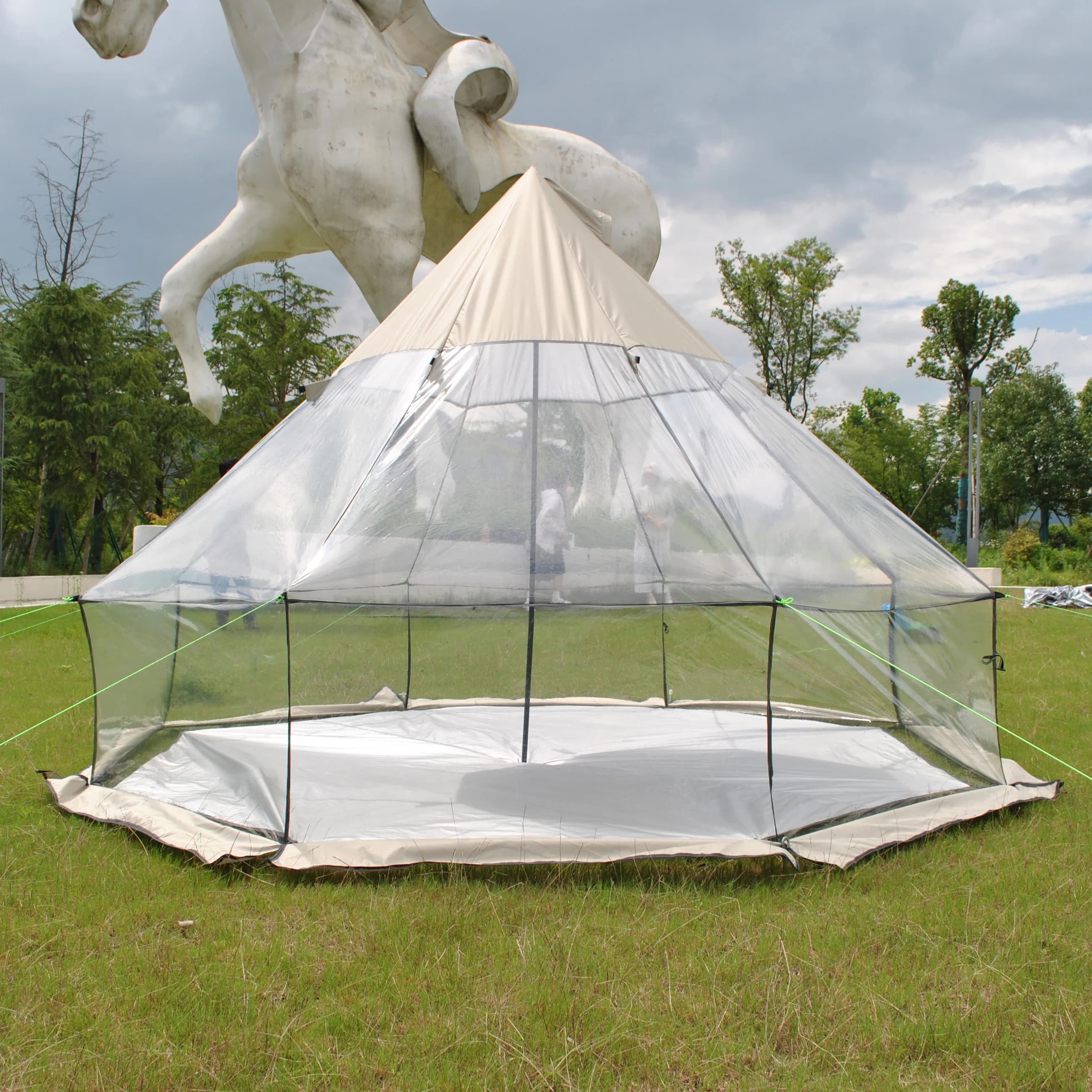 Bell tent, waterproof PVC curtains with robust center, door pole and camping tent space for 6 people, Mongolian yurt tent