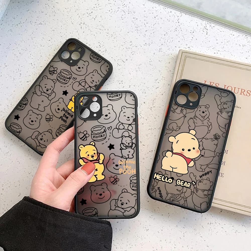 Custodia Opaca Antiurto per iPhone 17E 17 16 16E 15 14 13 12 11 Pro Max 17Air 7 8 Plus XR XS con Simpatico Winnie The Pooh