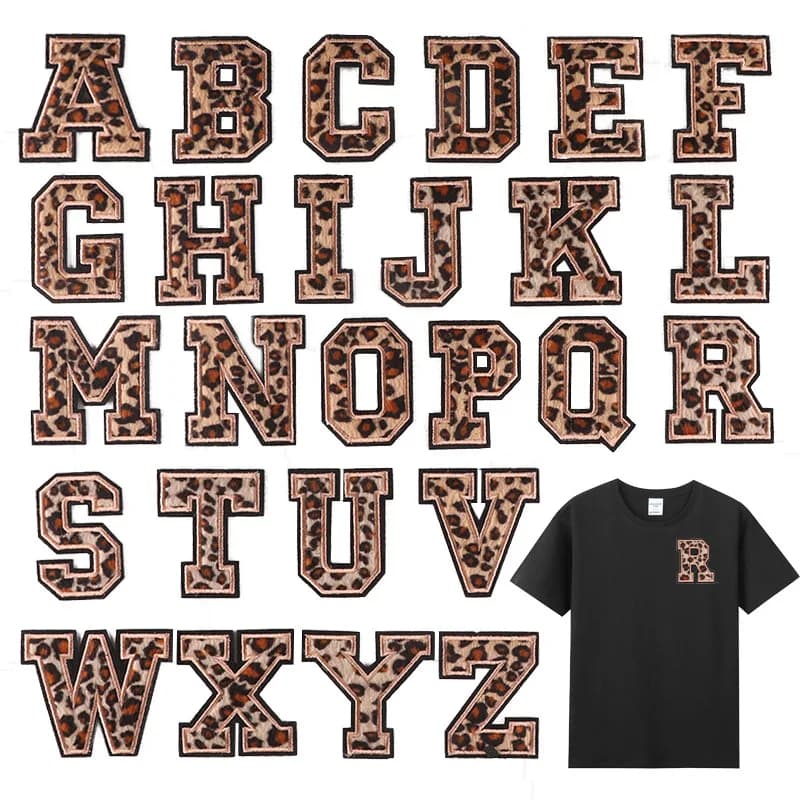Carnevale Leopard Print Letters Ricamato Ferro sulla toppa Applique Nome fai da te Distintivo Toppe con alfabeto per accessori per borse di abbigliamento