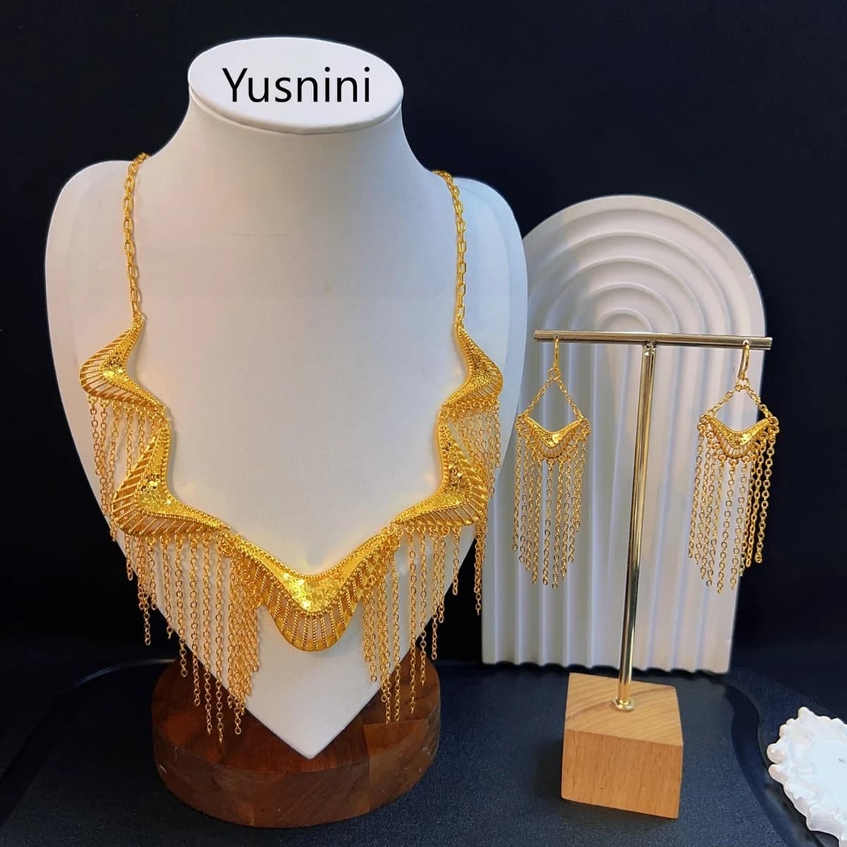 Nuovo set di gioielli francese di alta moda di Dubai, placcato oro 24 carati, con collana e orecchini, raffinato set di gioielli per fidanzamento e feste, per innamorati.