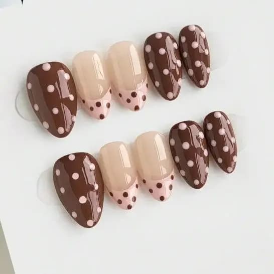 10 pieces of fake nails hand-made short almond, press-on nails, brown nails, glossy nails, nails with french tip, polka dot nails