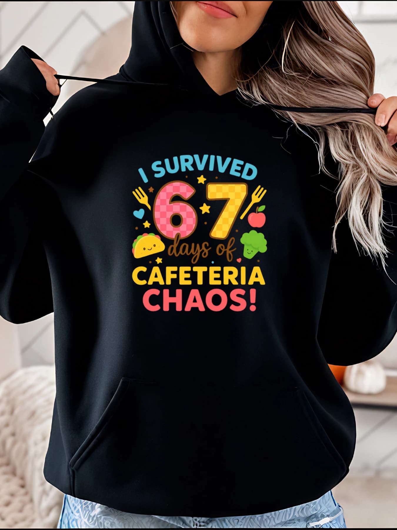 Sono sopravvissuto 67 giorni di caffetteria Caos Felpa con cappuccio con stampa Stile casual Icone alimentari Design Abbigliamento da lavoro scolastico per donna