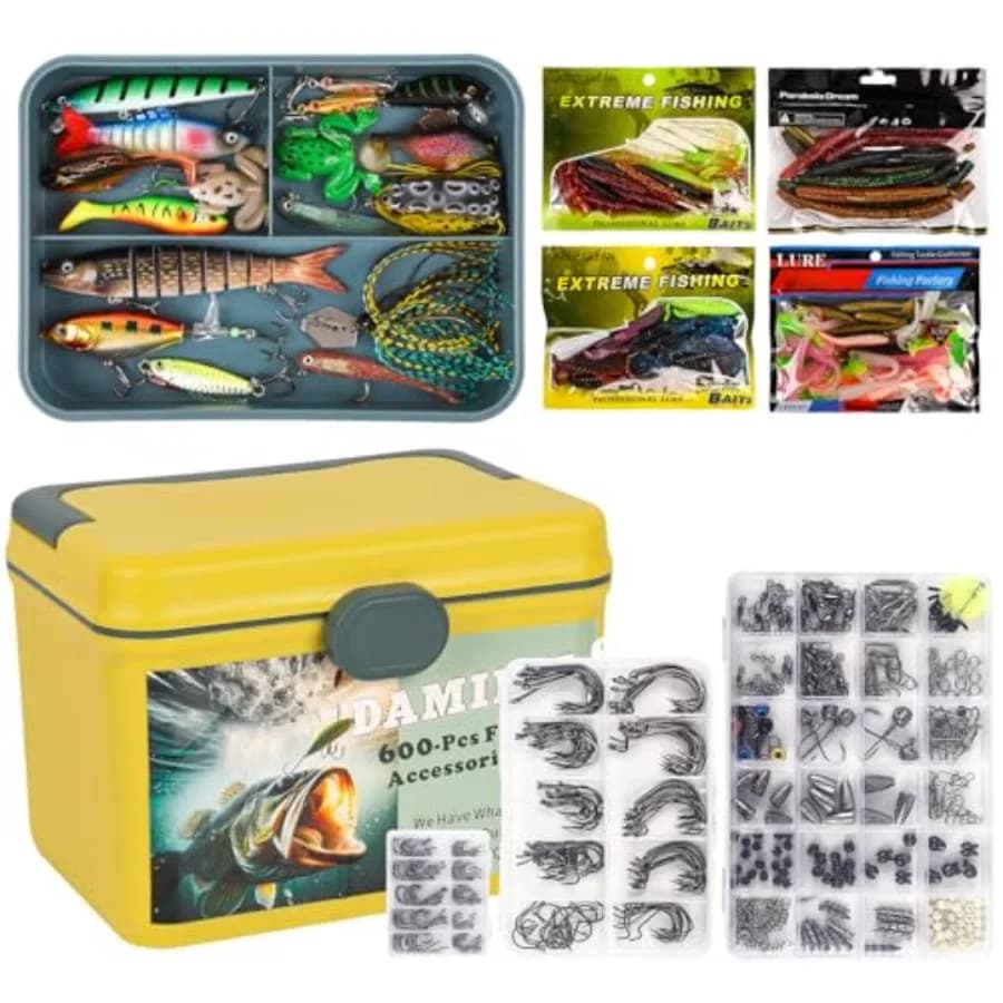 Kit da Pesca 600 Pezzi/Scatola Attrezzatura - Ami da Pesca, Piombi, Girelle, Moschettoni, Esche Artificiali Galleggianti, Cucchiaini, Esche Morbide, Teste Piombate, Rane, Minnow e Accessori