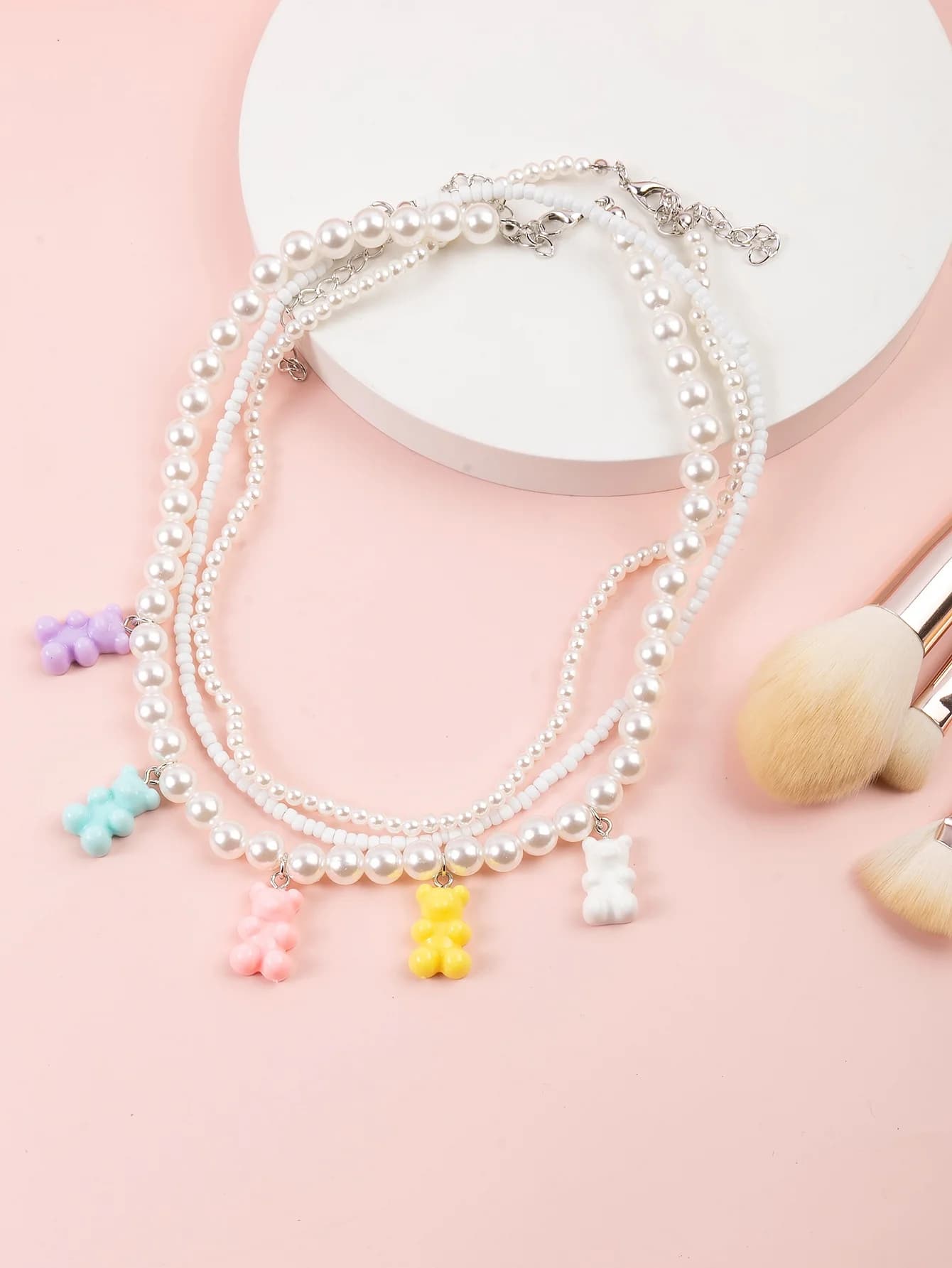 Ciondolo a forma di orsetto carino e colorato, perle bianche imitazione perla, collana per bambini fatta a mano con perline, set per feste