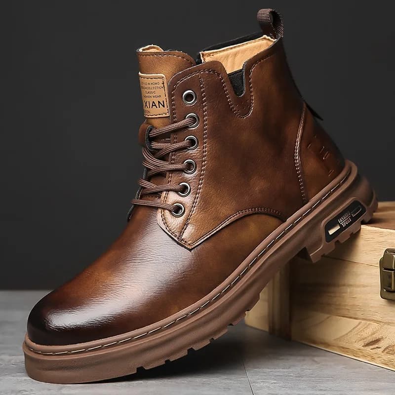 Nuovi Stivali da Uomo Autunno-Inverno 2025, Scarpe Casual Alte Giovanili, Tendenza Stile Britannico, Grandi Stivali Gialli da Uomo