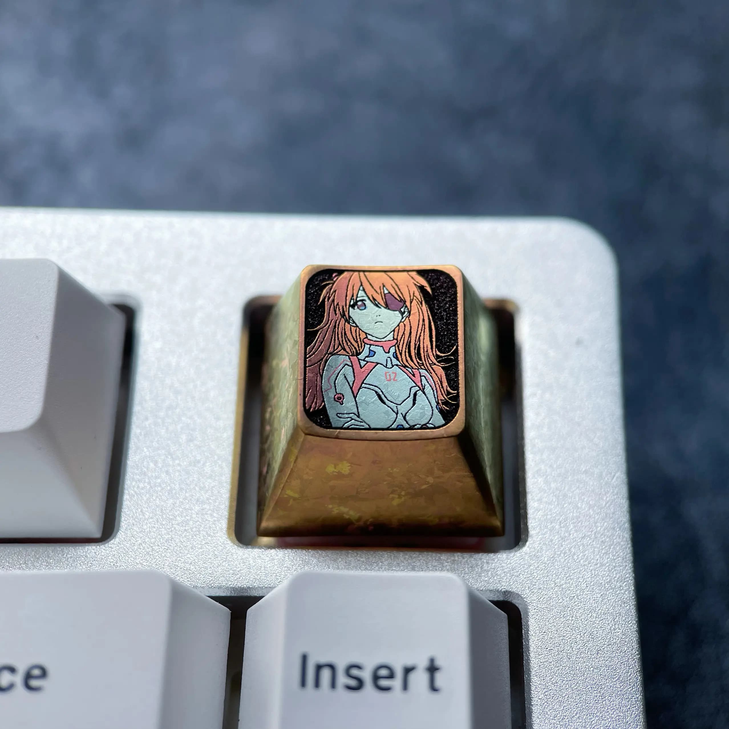 Keycap a Tema Anime Asuka in Metallo, Profilo Cherry, Personalizzato, Originale, Fatto a Mano, Artigianale, per Tastiera Meccanica