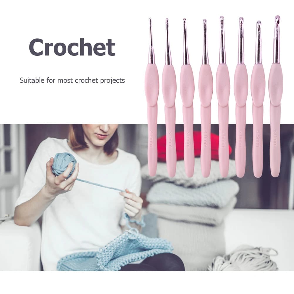 Set di 8 Accessori per Lavoro a Maglia e Uncinetto, 8 Misure di Uncinetti, Strumento per Uncinetto con Impugnatura Morbida 2.5mm-6mm per Principianti e Lavori Fai-da-Te