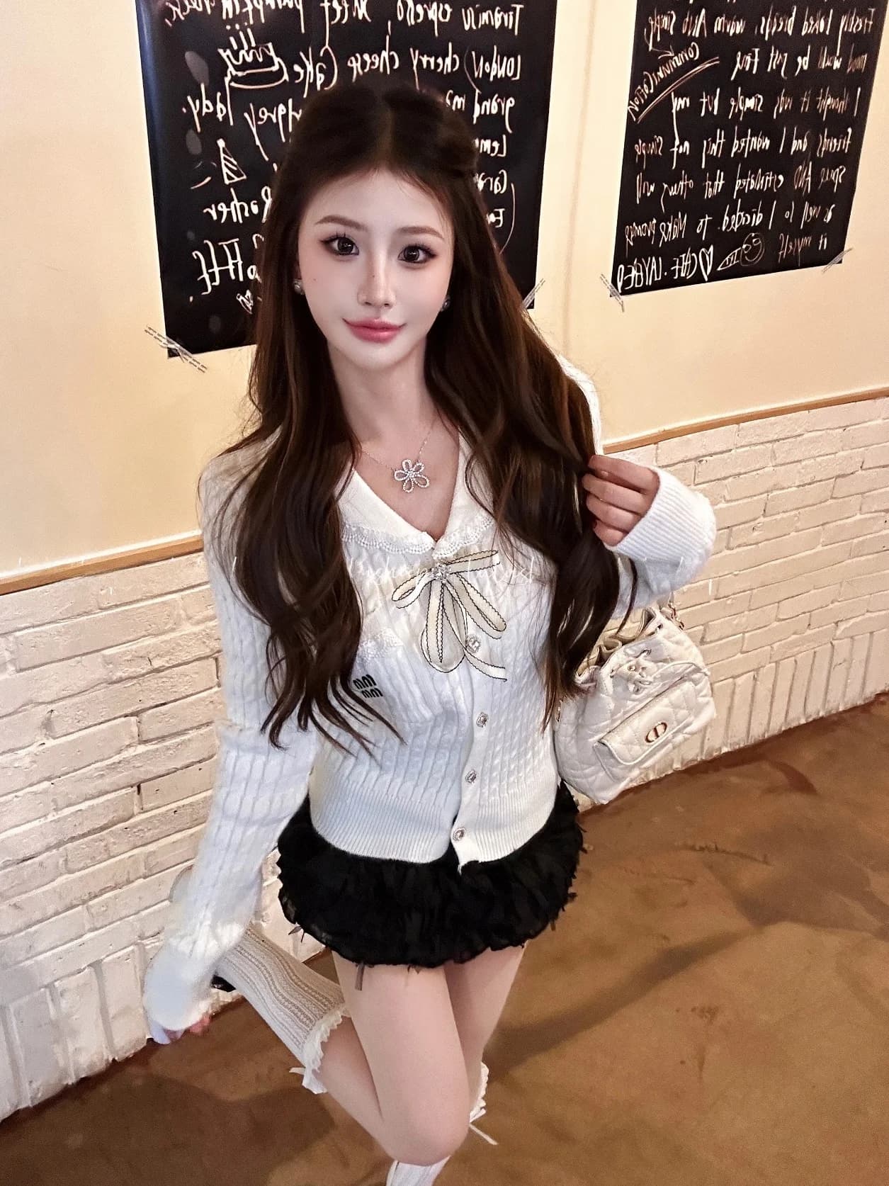 Cardigan corto lavorato a maglia con nodo in stile coreano, giacca da donna slim fit a maniche lunghe con colletto a bambola, esclusiva online
