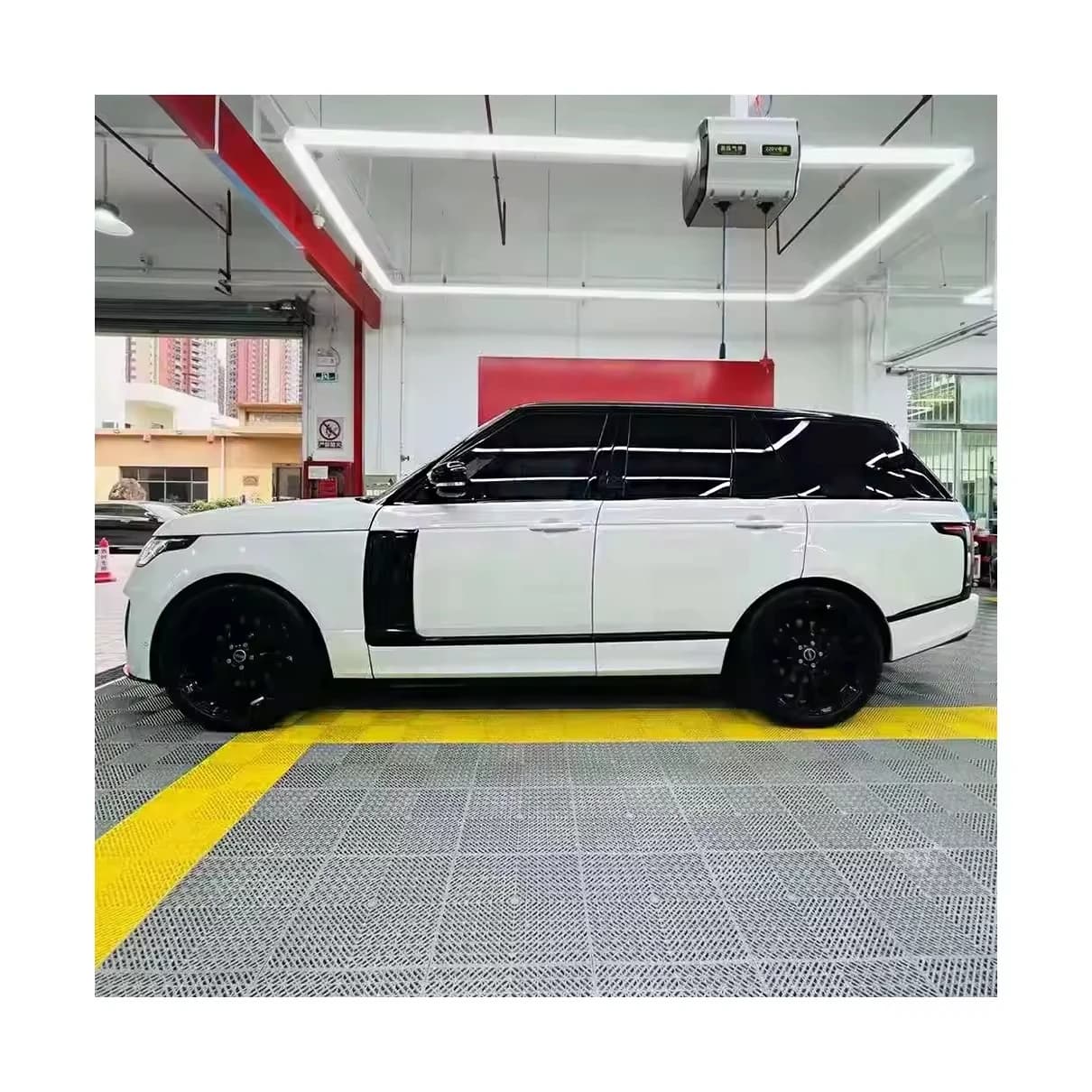 Kit carrozzeria automobilistica per Range Rover Vogue L405 2013-2017 Aggiornamento a 2020 Svo Modello Auto Paraurti Bodykit Modifica Parti di automobili