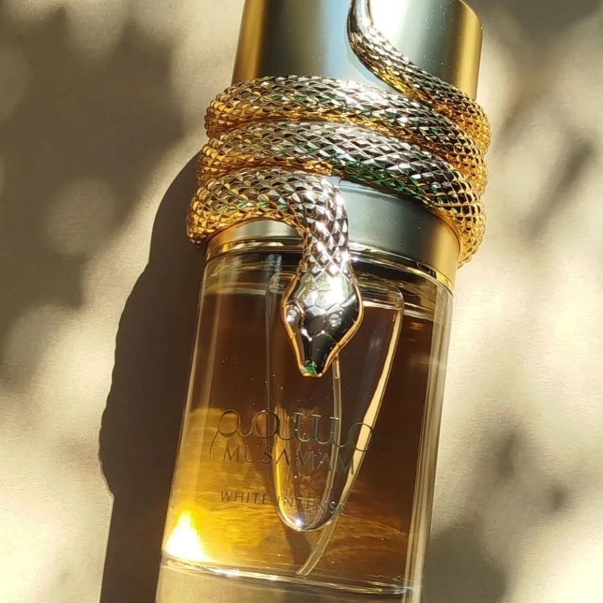 Profumo Arabo di Lusso Musamam Unisex, Lunga Durata, Atomizzatore 100ml, Fragranza Legnosa per Uomo e Donna