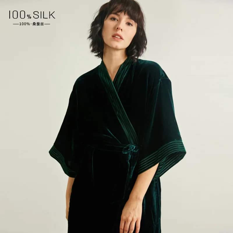 Women's Silk Bathrobe Hot Thickness 100% Frost Silk Velvet Soft Kimono on Leather Loungewear Bathrobe for Home Night Shirt