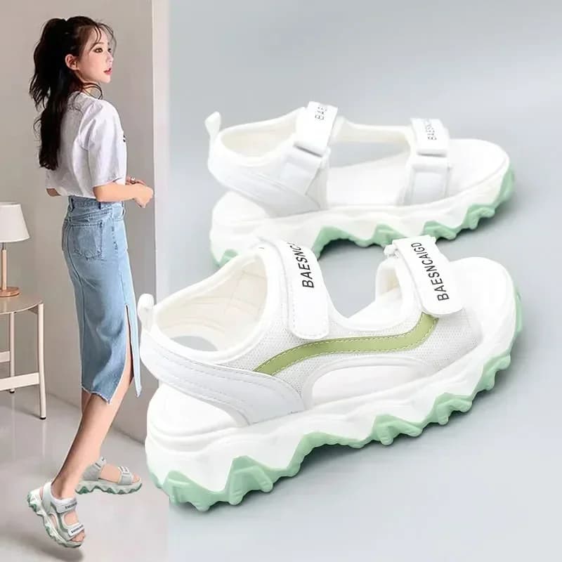 Sandali sportivi da donna estivi Versione coreana Scarpe con plateau spesse Scarpe casual da donna Sandali sportivi da spiaggia all'aperto Mujer 2025