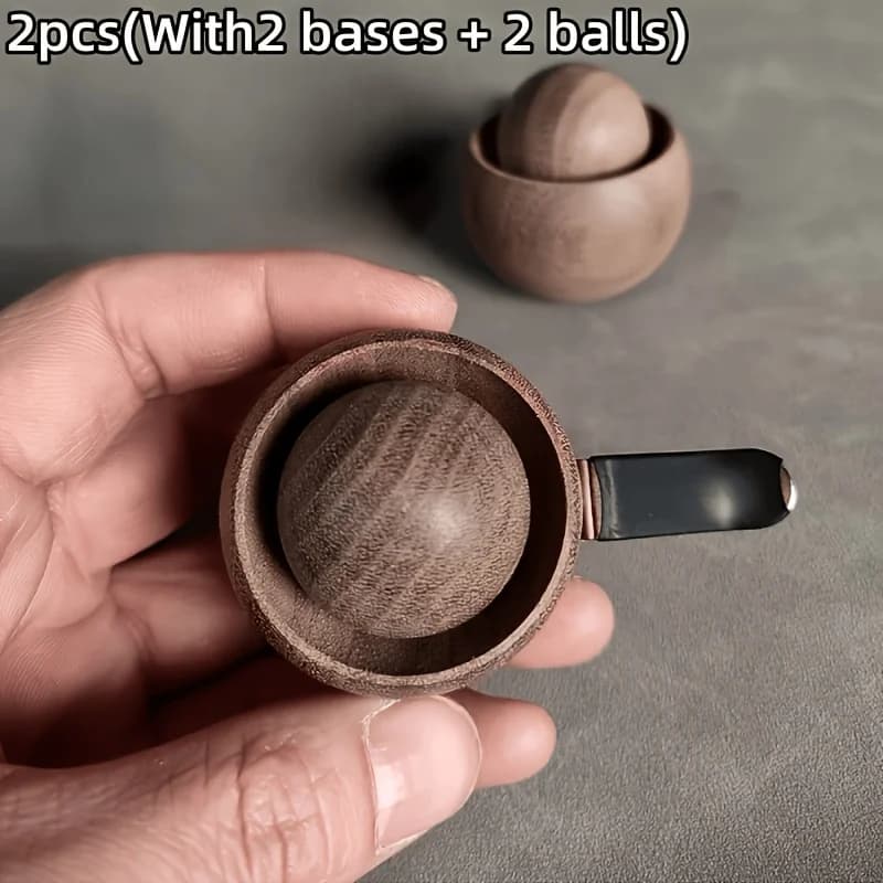 1/2 Piece Set of Car Fragrance Diffuser Wooden Balls in Walnut Color, Using a Hemispherical Base and Wooden Ball Rotation to Enhance the Diffusion Effect, with an Unbreakable Design