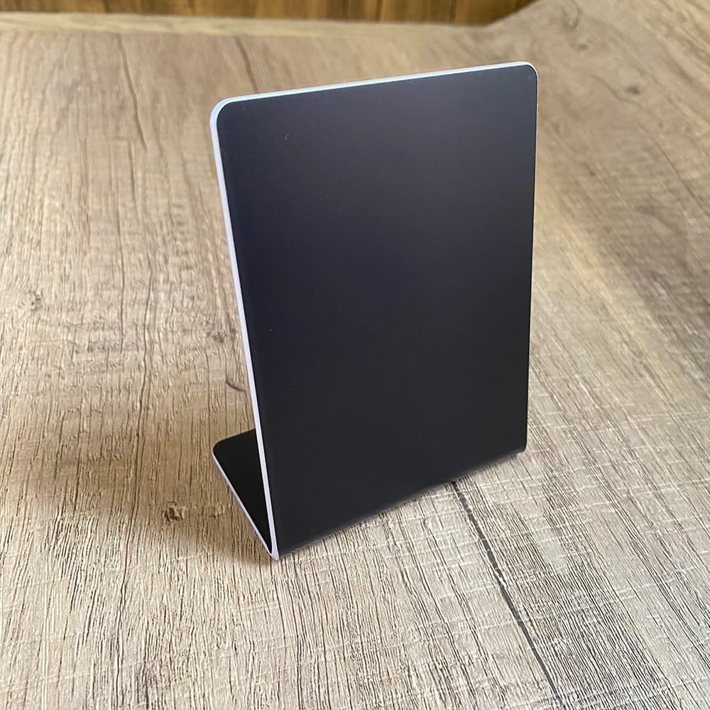 Supporto da tavolo personalizzato di piccole dimensioni con rubinetto NFC da 3 "X4" per supporto NFC per social media aziendale di revisione Google
