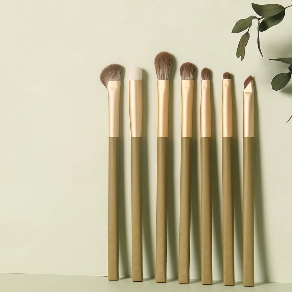 7-piece Set of Eye Shadow Makeup Set Brushes Create Perfect Eye Makeup, Precise Eye Shadow, Eyeliner Pen, Contour, Soft Bristles