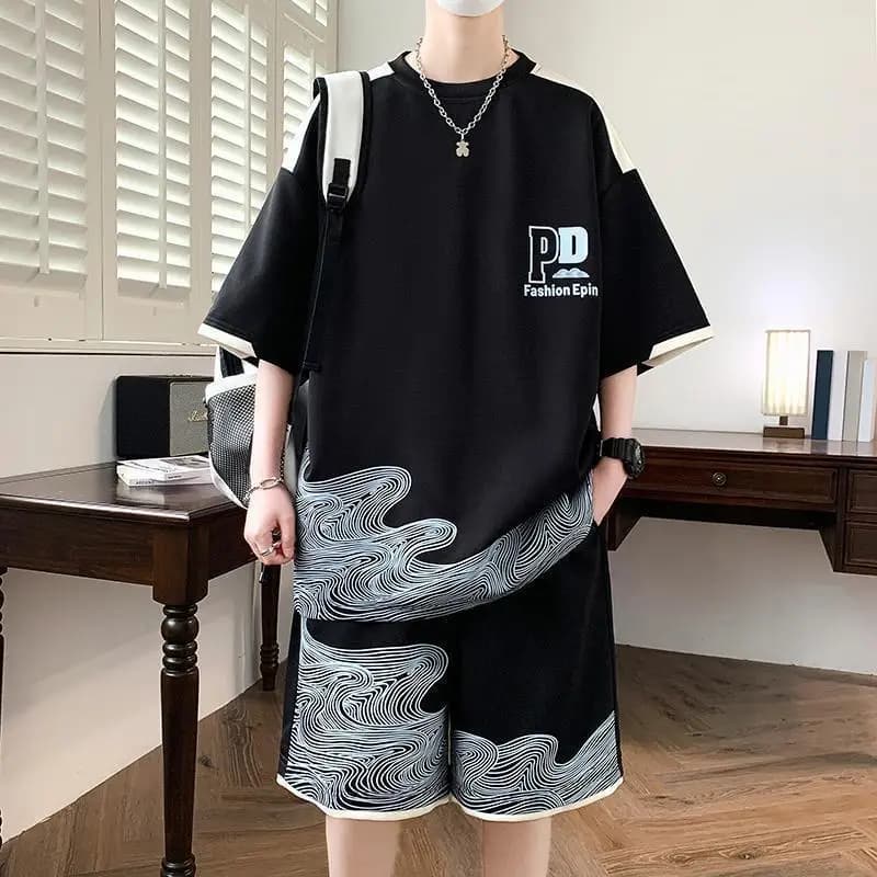 Elegant Complete Men's Summer in Ice Silk: Sleeve T-shirt Court and Shorts, Casual Sporty Style
