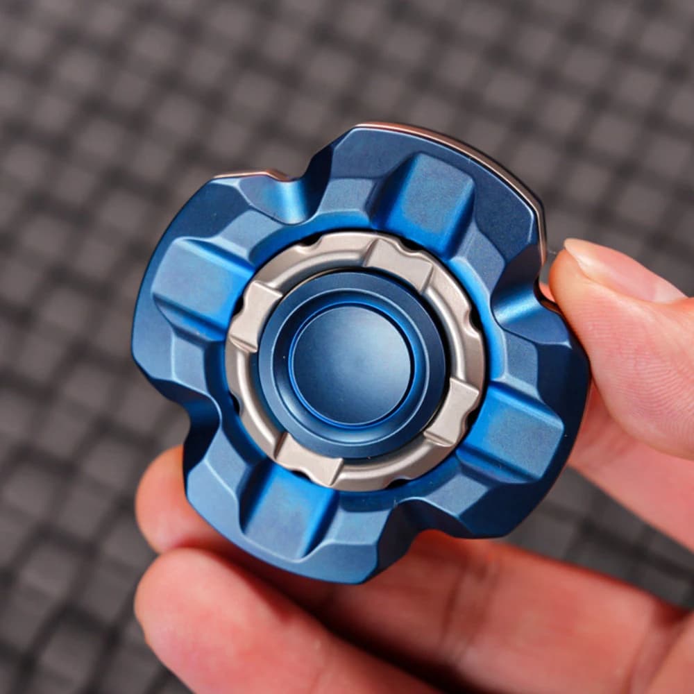 Fidget Spinner in Acciaio Inossidabile Nero Blu, Giocattolo Antistress con Chiusura a Scatto, Accessorio da Scrivania per Ufficio, Giocattoli Fidget in Metallo