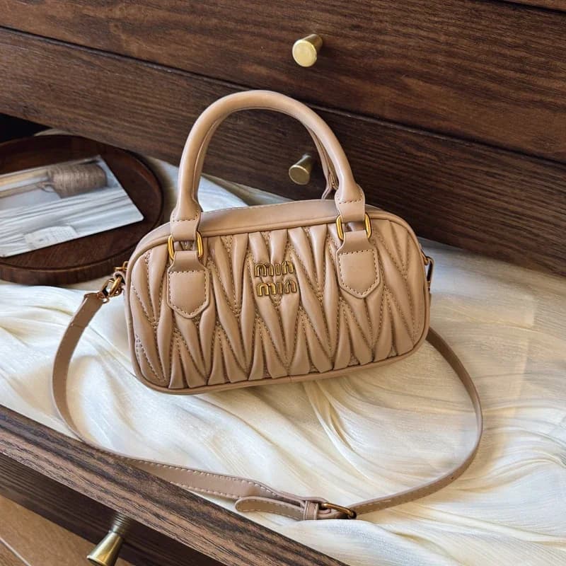 Borsa a Spalla Elegante in Pelle di Lusso per Donne, Design Classico per il Lusso Urbano e il Commuting