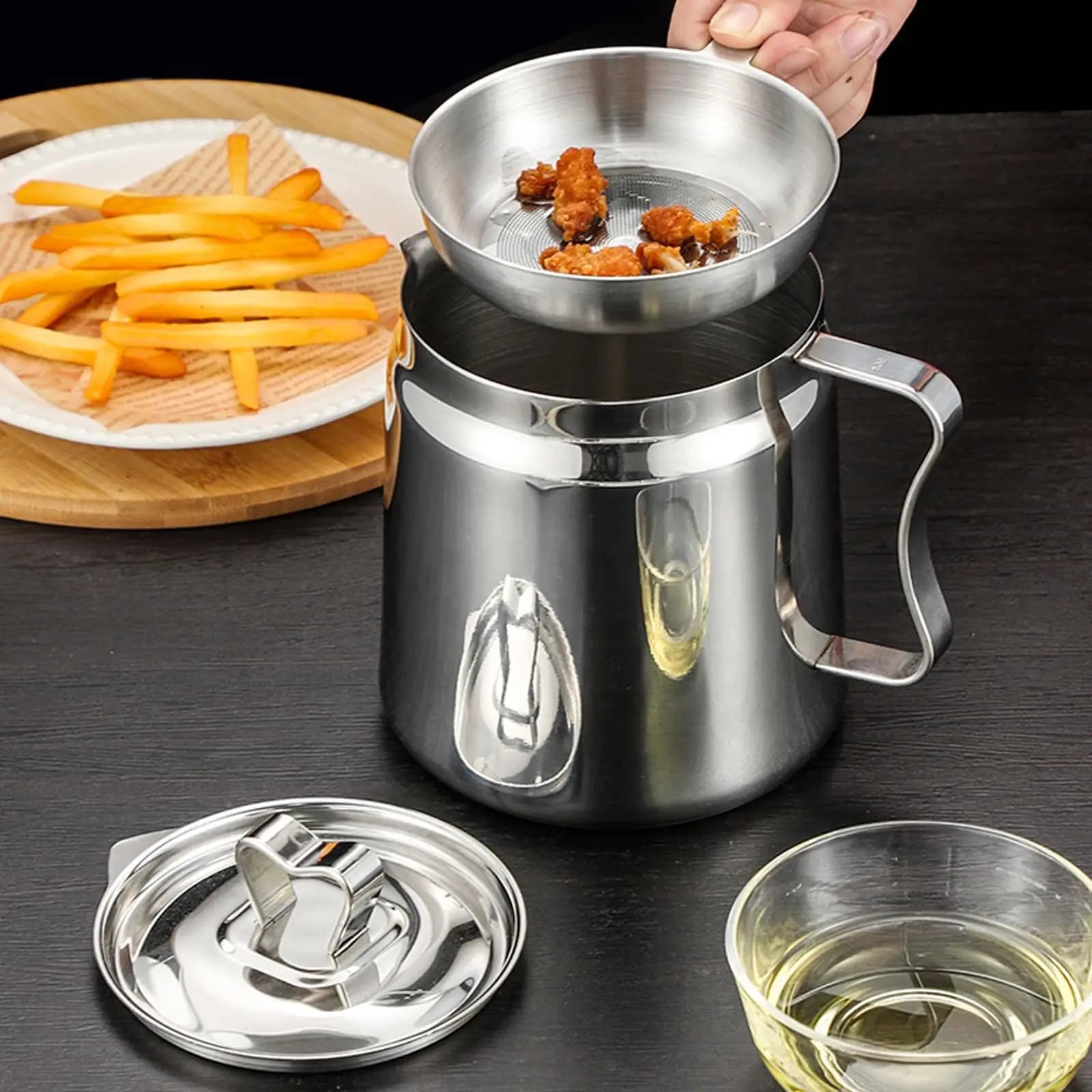 Deep Frying Pot Grease Can Milk Warmer Pot French Fries Cooker Oil Storage Pots Oil Tank Kettle with Filter for Boiling Home